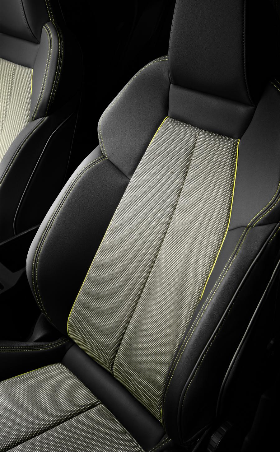 Интерьер Audi A3 Sportback 35 TFSI 2020 года  (WW) (фото 42 из 57)